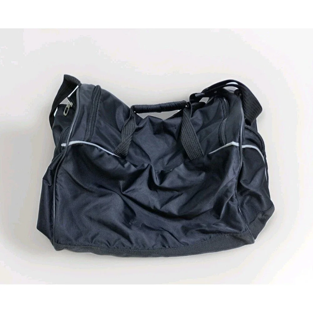 Nike Gym Duffle Bag Shoulder Strap Swoosh Black Carry On Travel Overnight